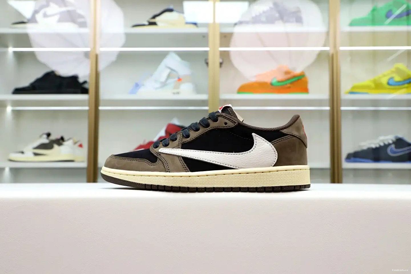 1Low Jordan TS Scott x Jordan SP Kimikick Air OG Travis 0325